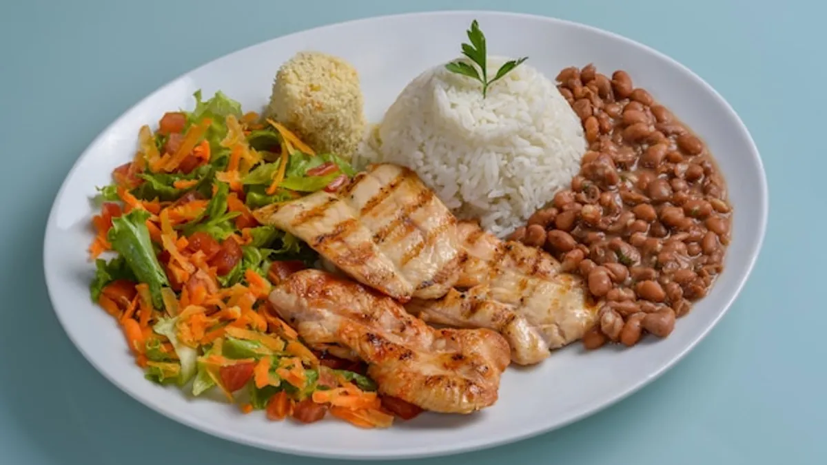 Tabela TACO e Biodisponibilidade Regional: Por Que a Base de Alimentos Nacional Transforma a Prescrição